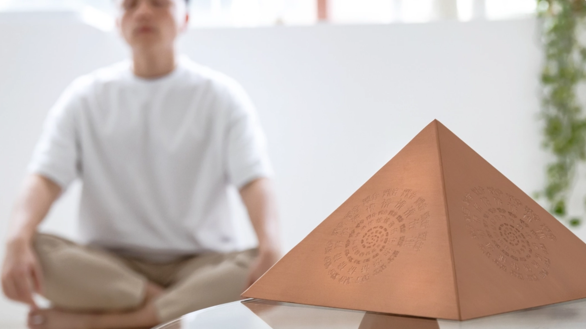 AQIVE Taiwan torison field frequency technology holistic wellness copper pyramid product meditation